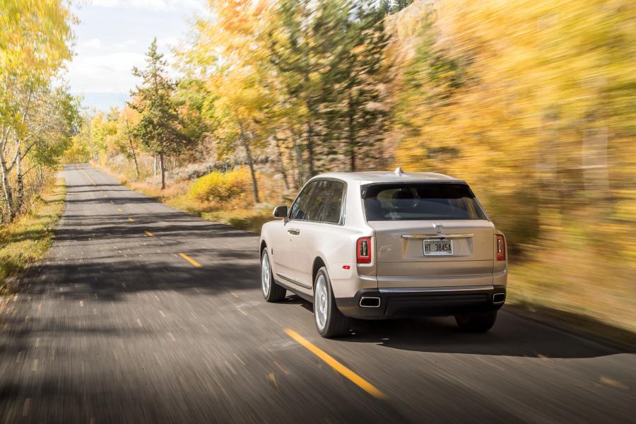  Rolls-Royce Cullinan 2018 года  (NA) (фото 32 из 40)